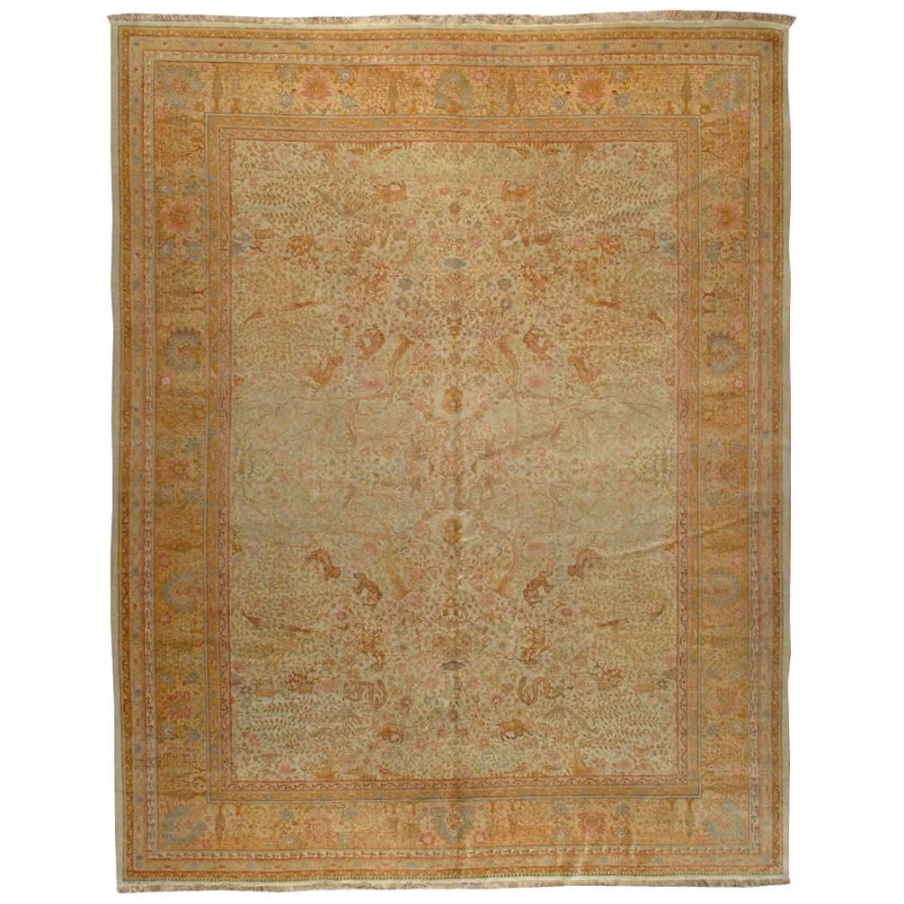 Antiker türkischer antiker Teppich im Angebot