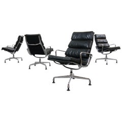 Charles Eames Soft Pad Chairs EA 216 Herman Miller / Fehlbaum en cuir noir