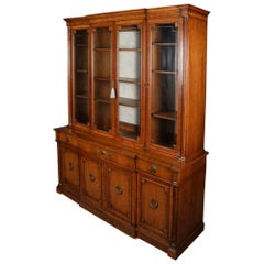 Vintage Henredon "18th Century Portfolio" Federal Style Breakfront China Cabinet