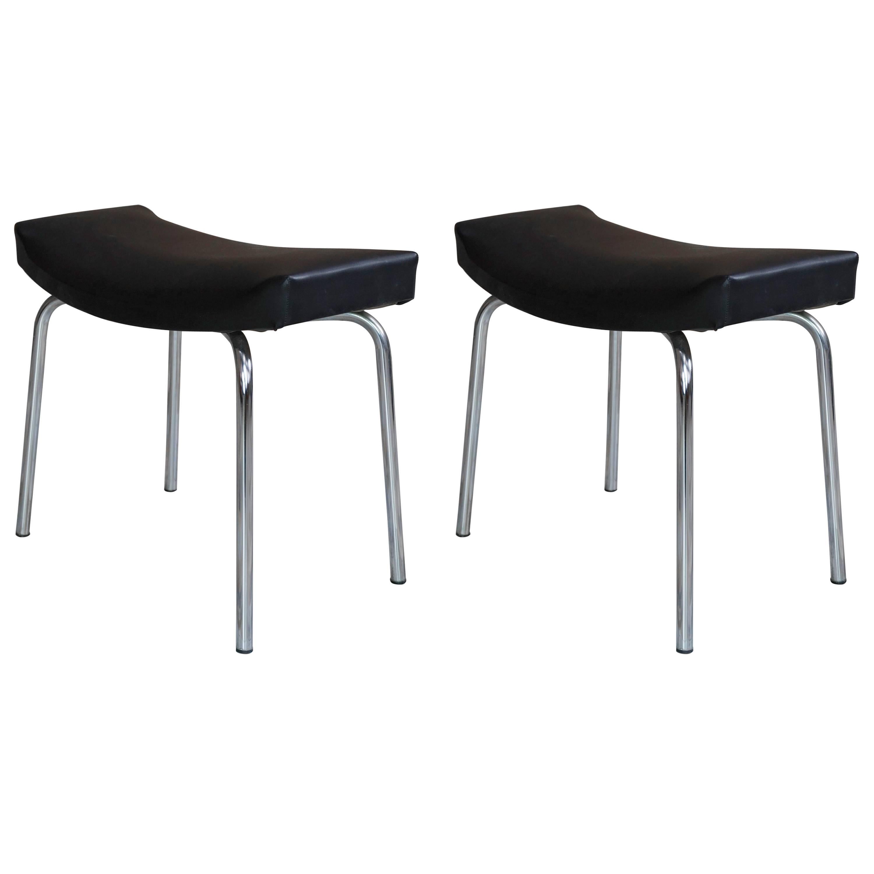 "Taureau" Pair of Stool French Design of the 1950s by Pierre Guariche for Meurop