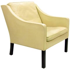 Vintage Danish Model 2207 Lounge Chair in Cream Leather by Børge Mogensen