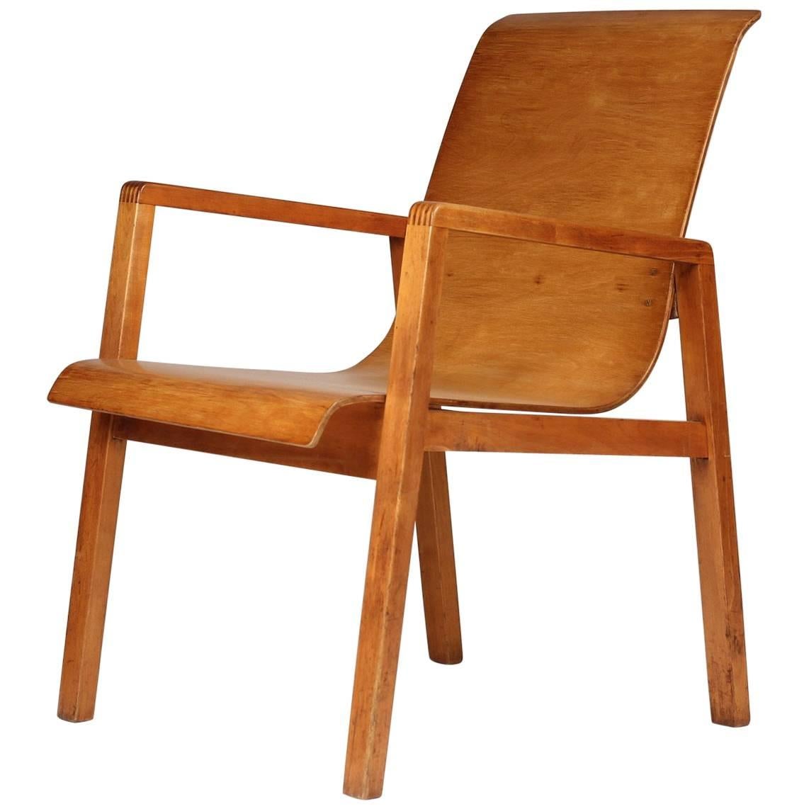 Alvar Aalto Hallway Chair Model No.403 by Finmar