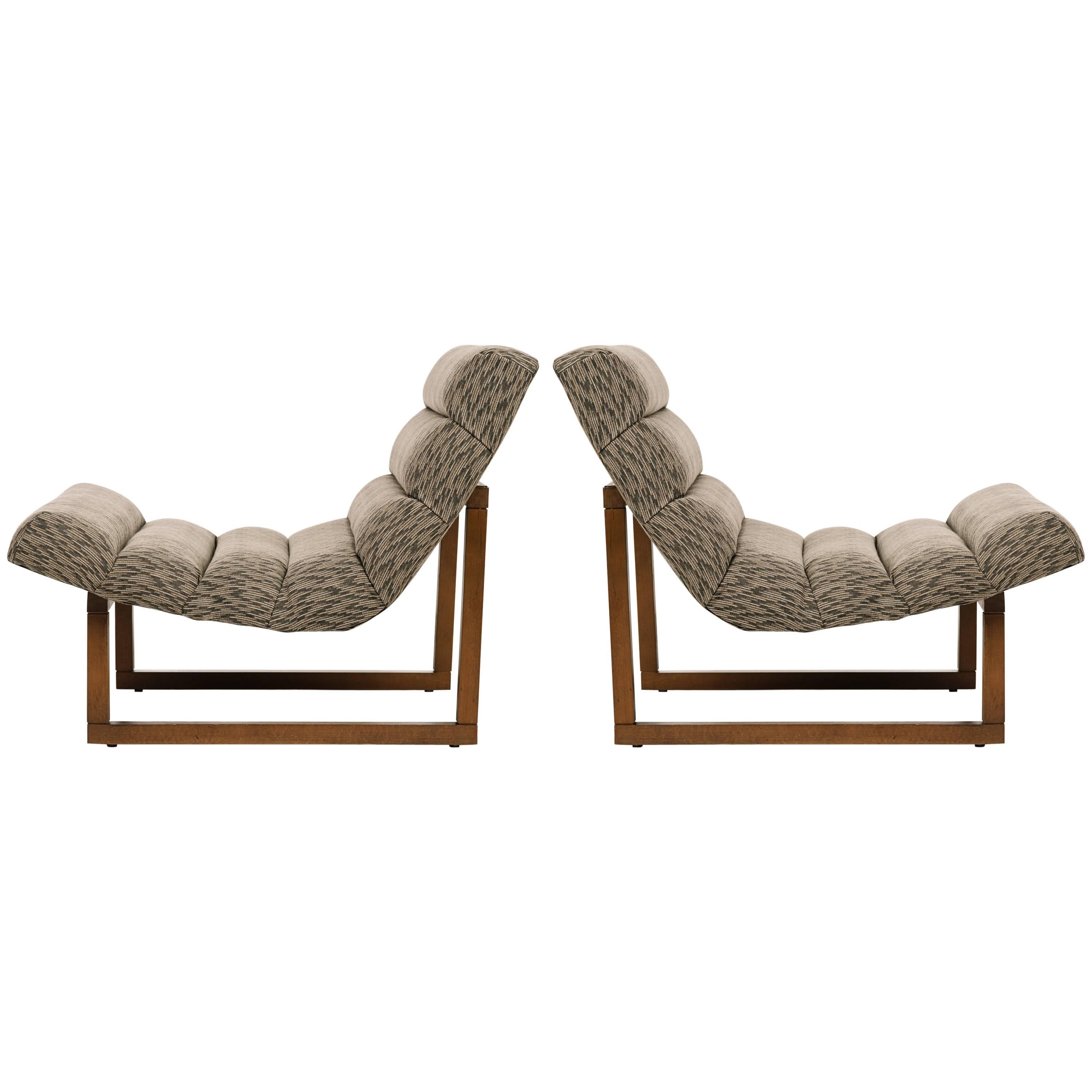 Pair of Mid Century Scoop Lounge Chairs, in the Style of Milo Baughman
