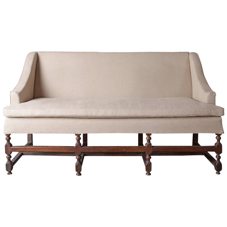Louis Xiii Period Sofa France 17th Century At 1stdibs Louis Xiii Period Sofa France 17th Century For