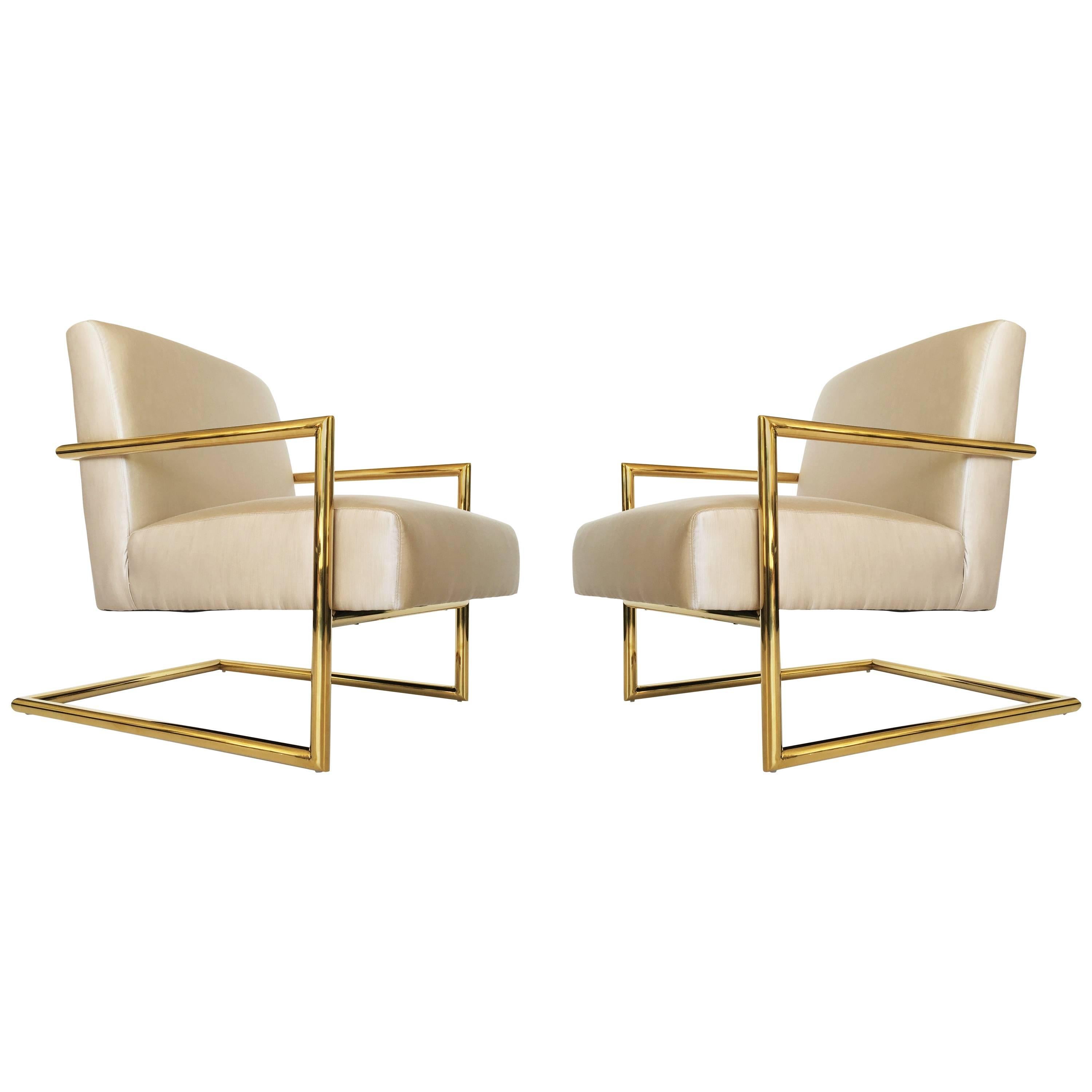 Tubular Brass Cantilevered Lounge Chairs, Milo Baughman Style For Sale