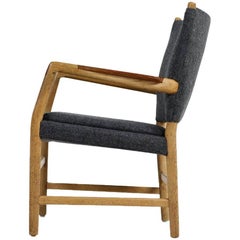 1950s Hans J. Wegner 'Town Hall' Chair Oak and Teak Mid-Century Modern Design