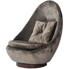 Rare Large-Scale Milo Baughman Swivel Chair