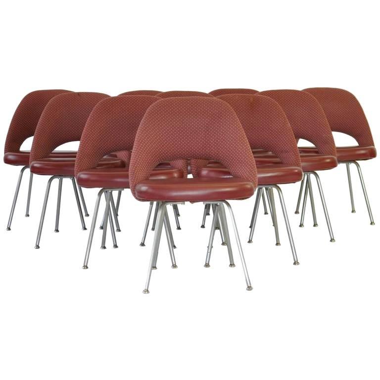 Vintage Set of 8 Eero Saarinen Chairs for Knoll For Sale