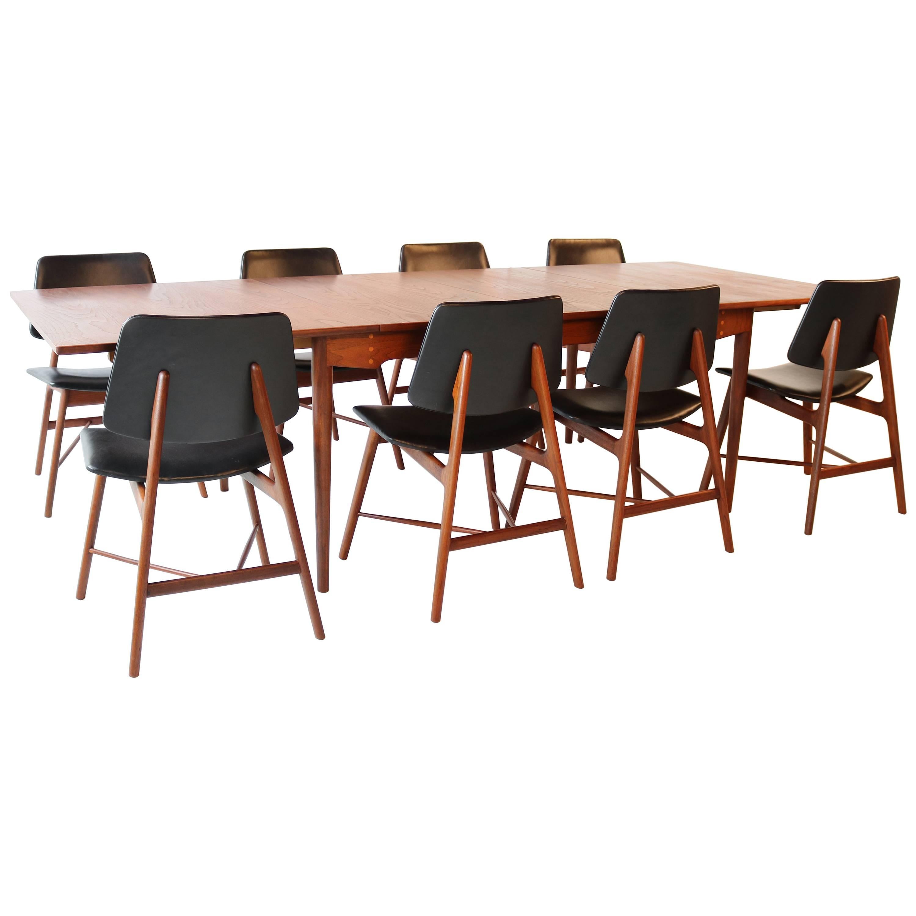 Finn Juhl Complete Dining Set Including Table and Eight Chairs