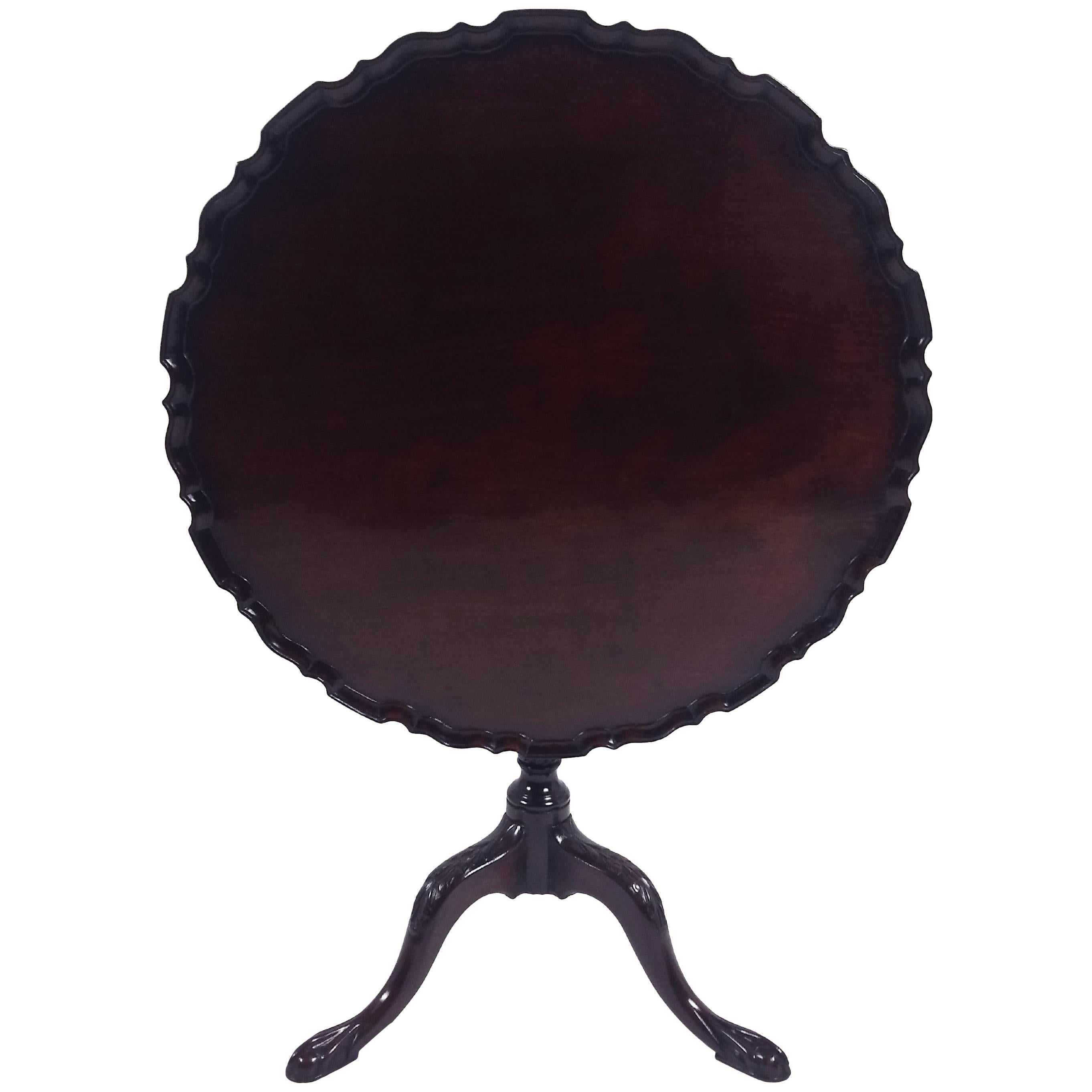18th Century Mahogany Tilt-Top Tripod Table with Carved Pie Crust Edge