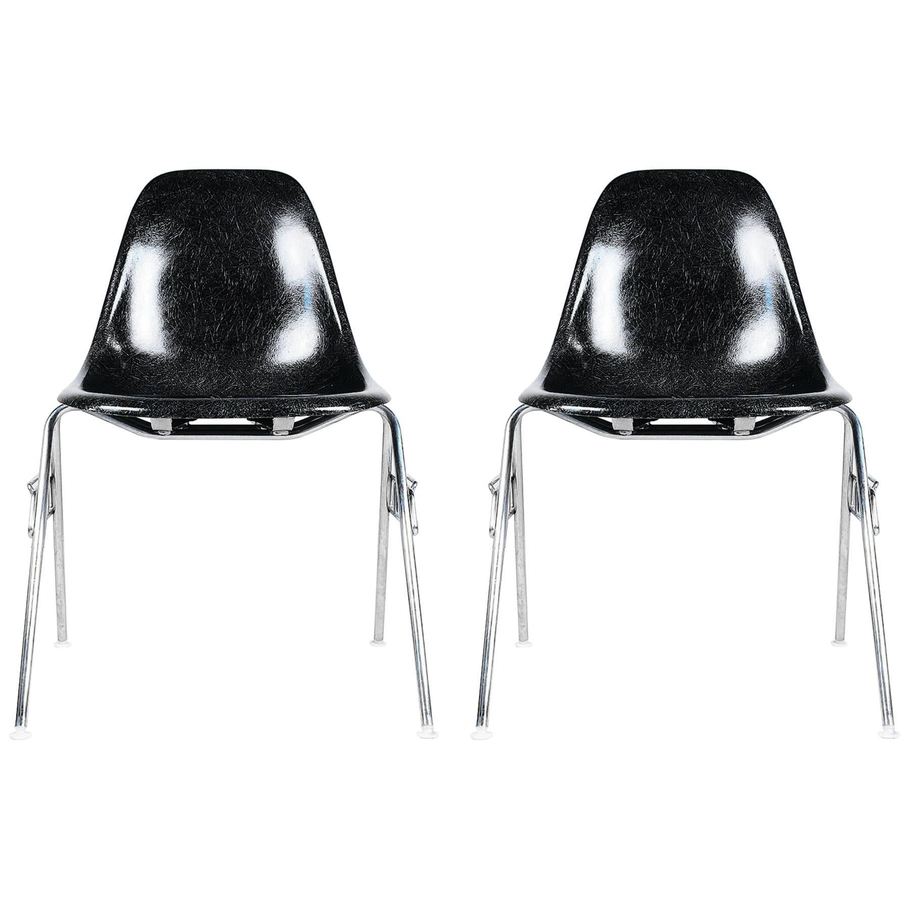 Two Glassfiber Side Chairs by Charles & Ray Eames for Vitra For Sale