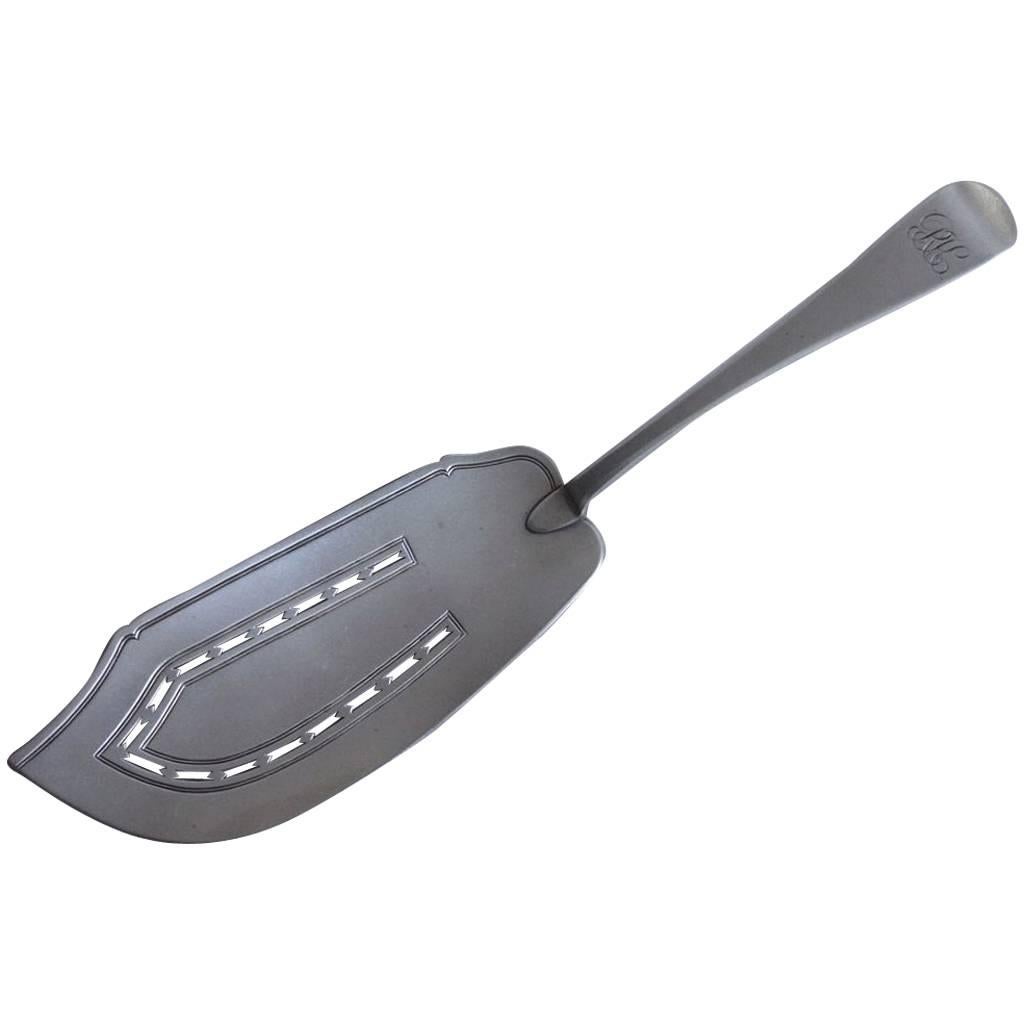 George III Old English Pattern Fish Slice For Sale