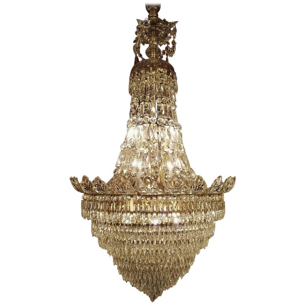 Large Crystal and Brass Bag Chandelier with 12 Lights, 20th Century For Sale