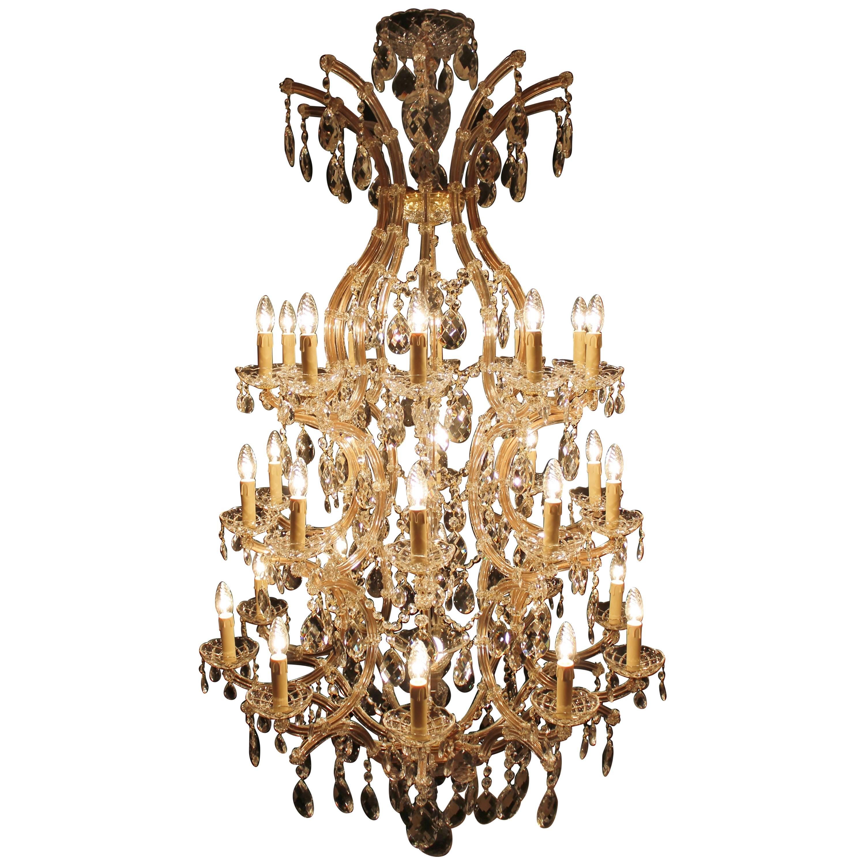 Large new Maria Therese Chandelier with 31 Lights, Italian crystal, 21st Century For Sale