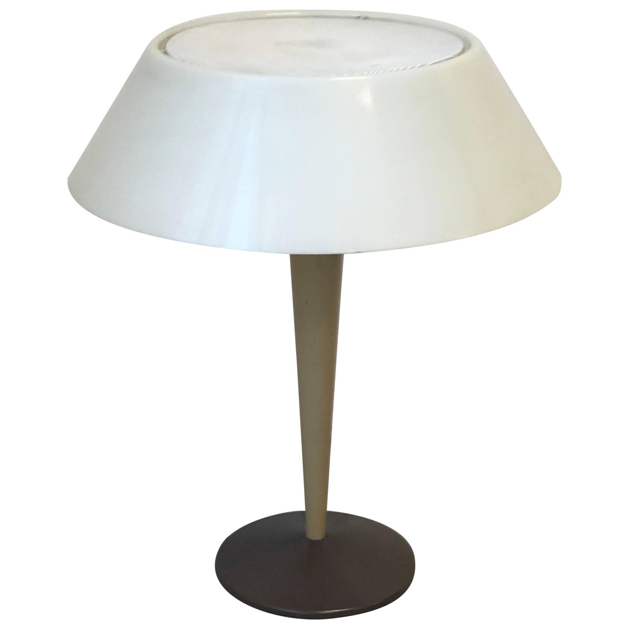 1960s White and Brown Gerald Thurston for Lightolier Table Lamp
