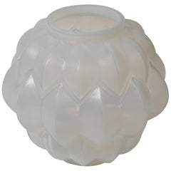 Opalescent Glass Vase "Nivernais" by René Lalique