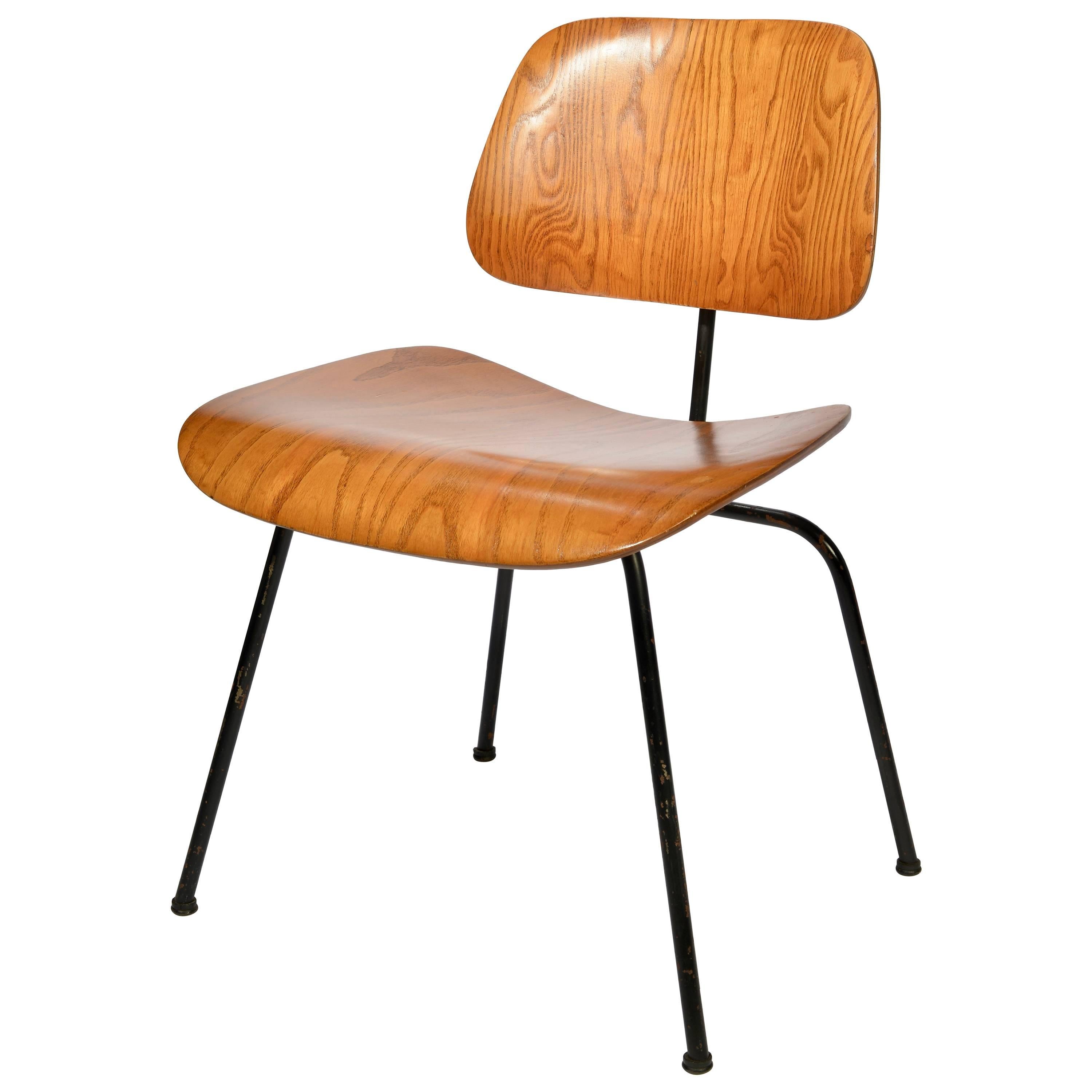 Early Charles & Ray Eames for Herman Miller DCM Chair in Oak, 1953