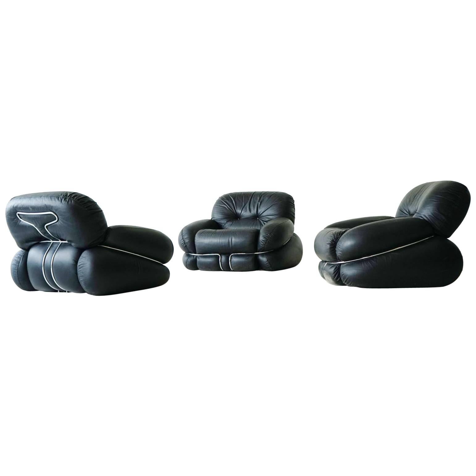 Set of Italian Leather Lounge Armchairs "Okay" by Adriano Piazzesi