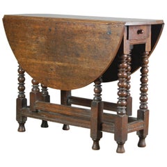 Early 19th Century English Oval Gateleg Table