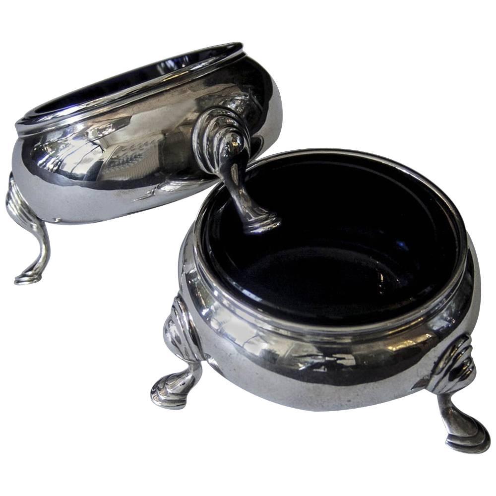 Pair of Victorian Sterling Silver Salt Cellars For Sale