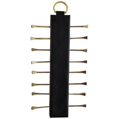 Élégant coffret à cravate en cuir et laiton de Longchamp Paris, France, années 1960