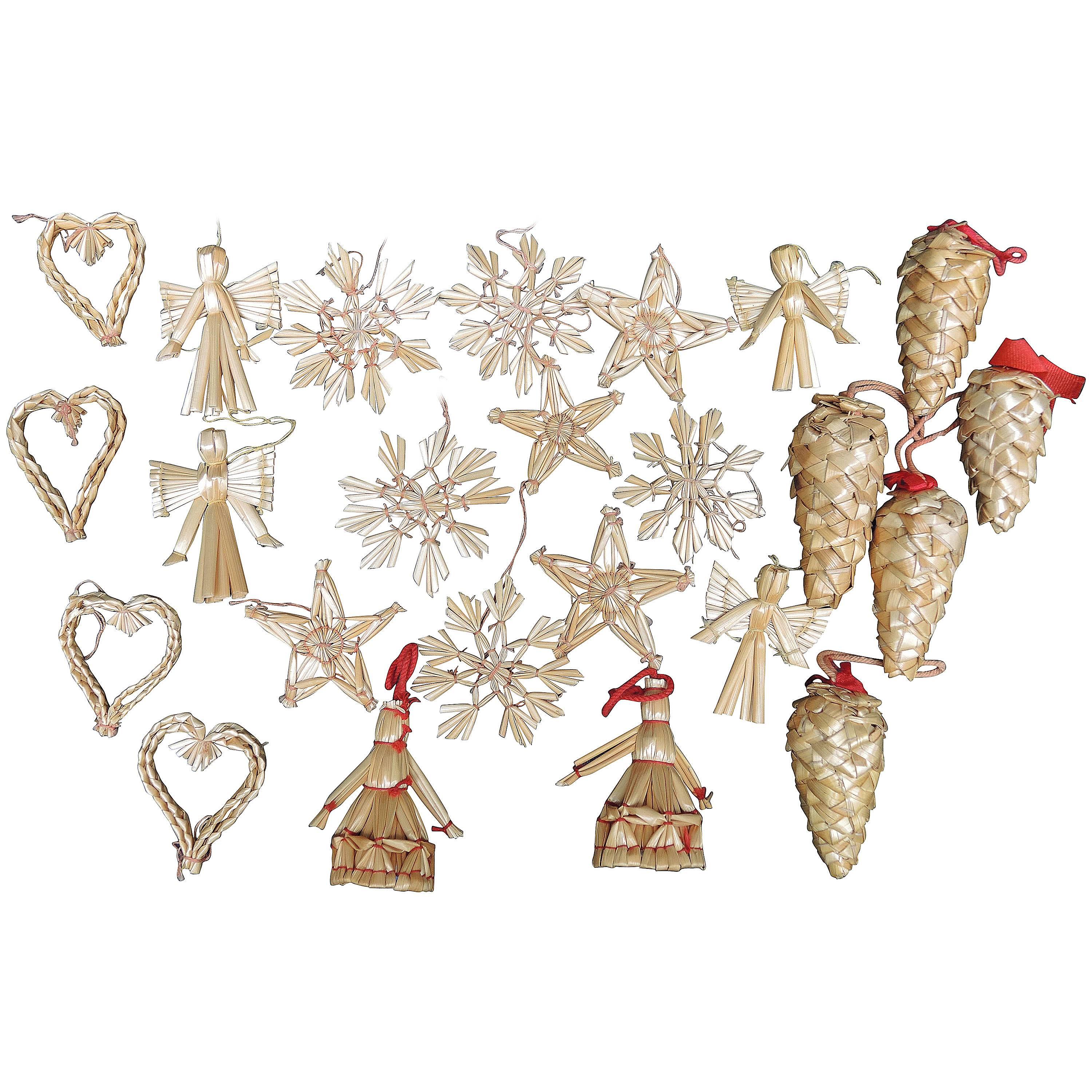 Collection of 27 Vintage Swedish Straw Christmas Tree Ornaments For Sale