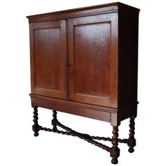 18th Century Oakwood Cabinet