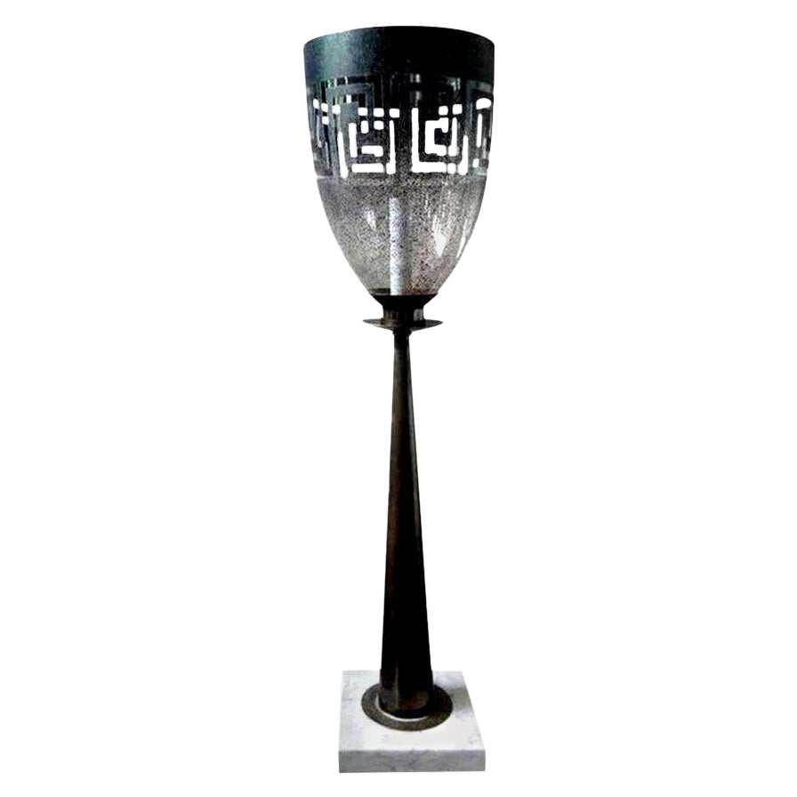 Lámpara de Mesa Llave Griega de Latón, Cristal y Mármol Estilo Parzinger