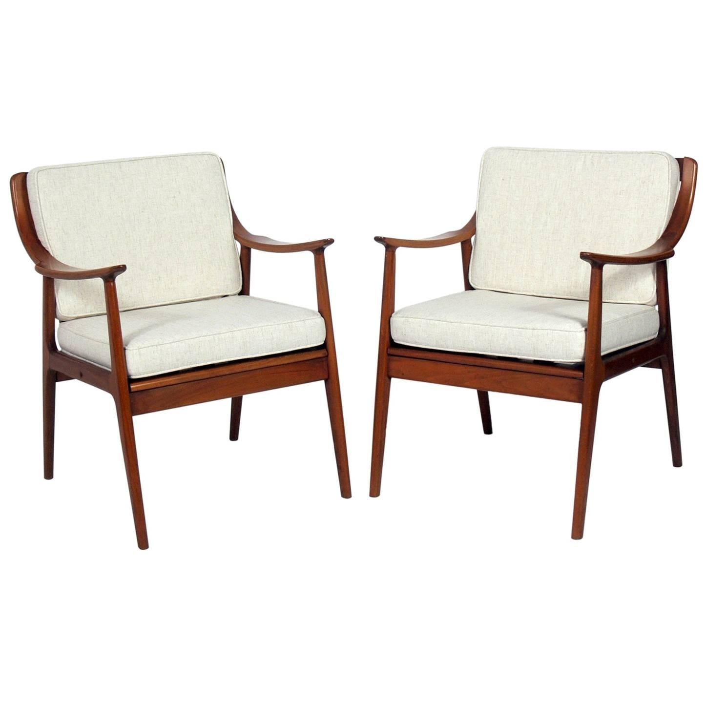 Pair of Danish Modern Lounge Chairs Attributed to Hvidt & Molgaard Nielsen