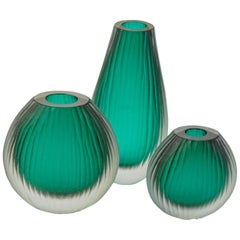 Emerald Green Sommerso Trittico Vase, Battuto Finish, Murano Made