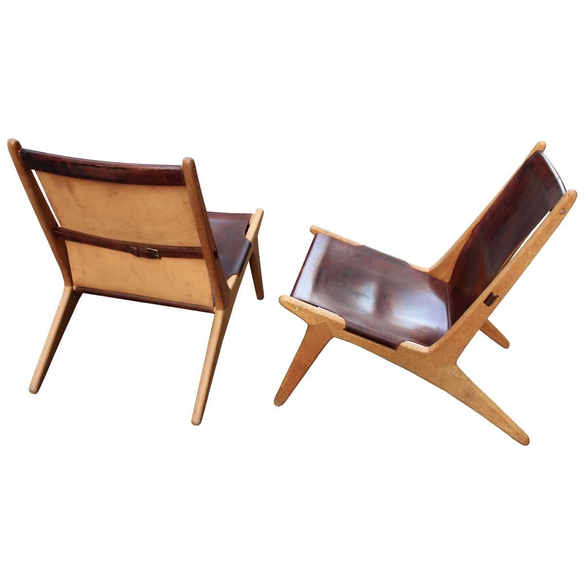 Pair of Hunting Chairs by Uno & Östen Kristiansson, Solid Oak and Leather For Sale
