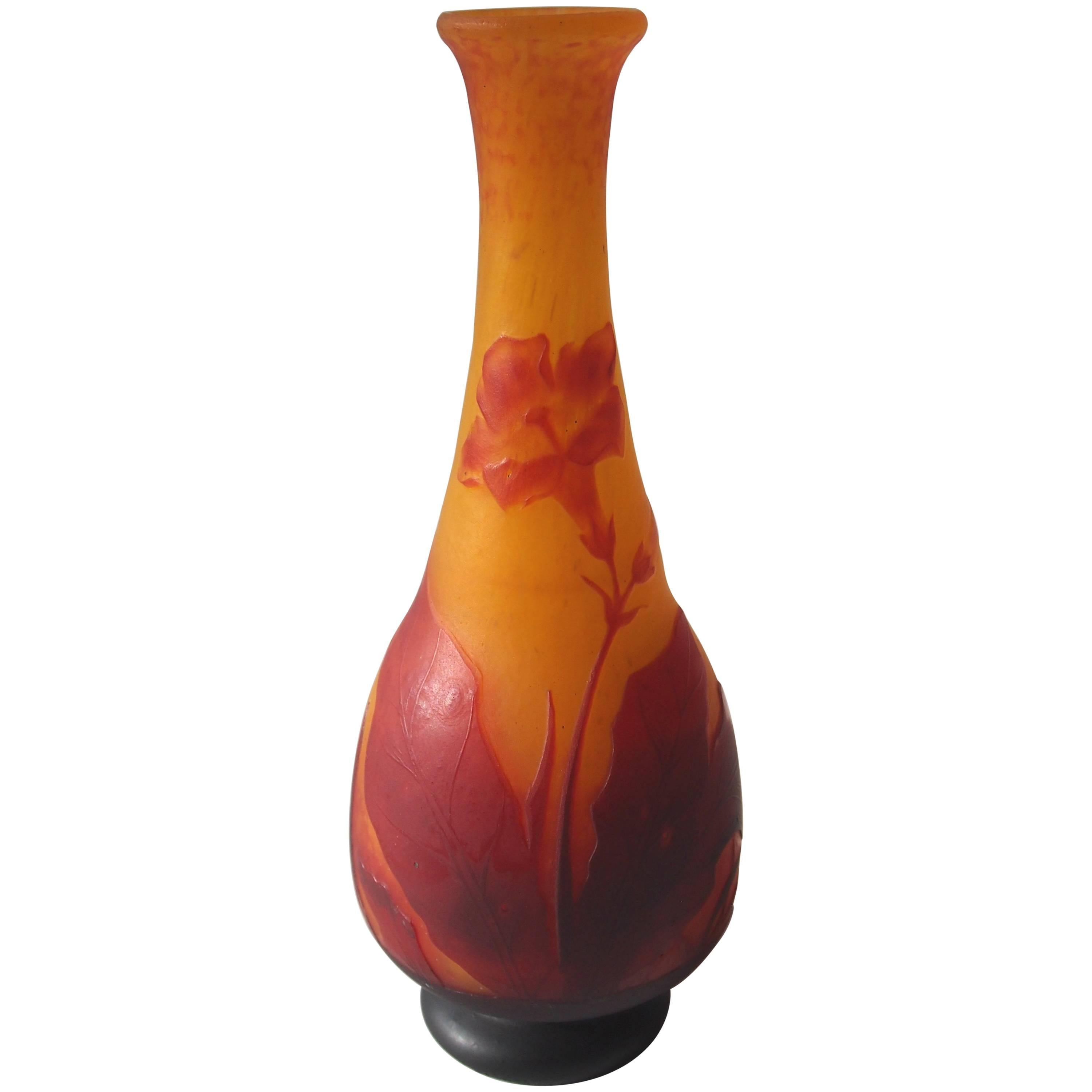 Art Nouveau Daum Cameo, Martelé and Carved Nicotiana Vase