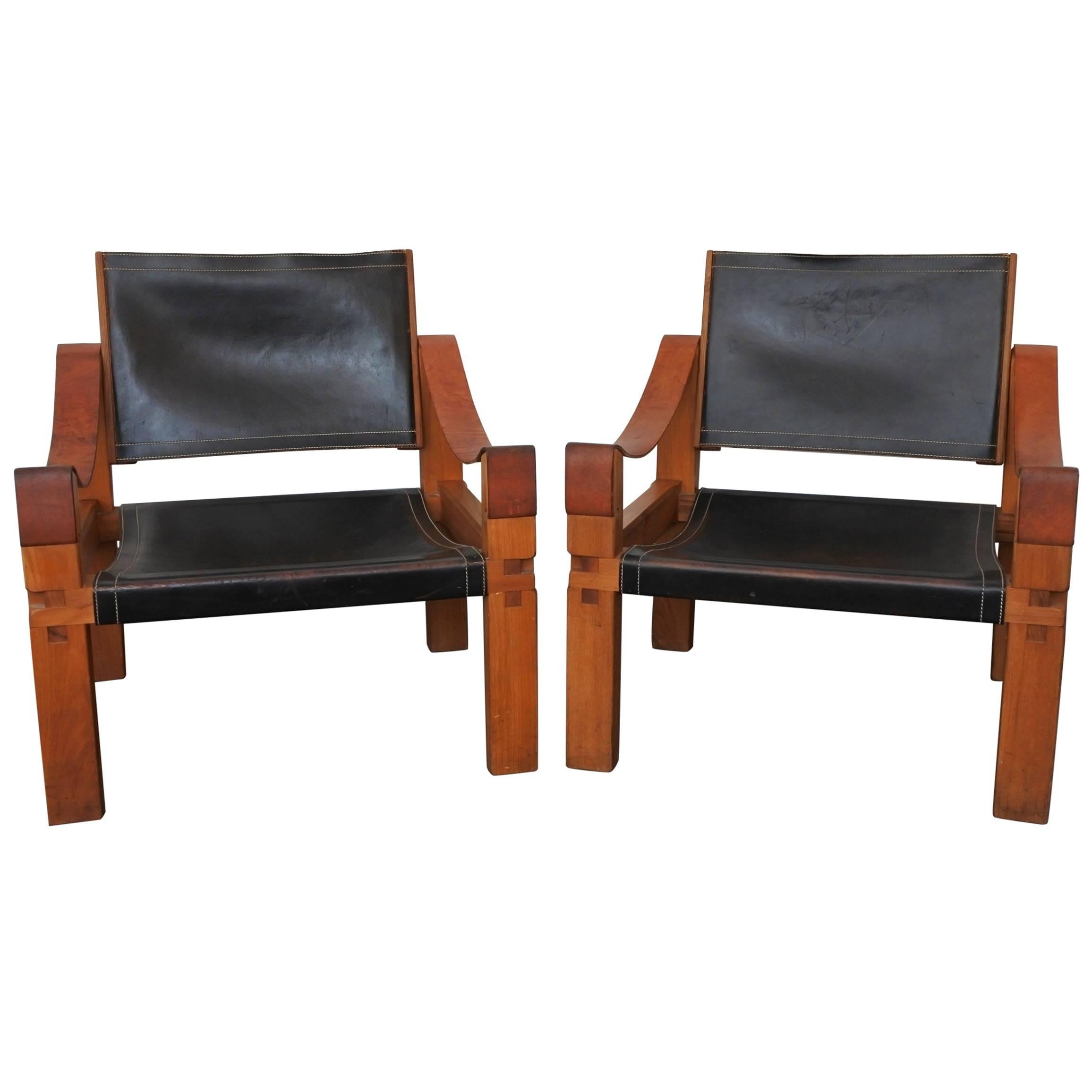 Pierre Chapo Pair of S10 Lounge Chairs in Elm Wood and Leather, France, 1970s