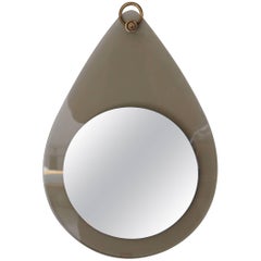 Miroir de forme libre en verre et laiton à la manière de Fontana Arte, Italie, années 1960