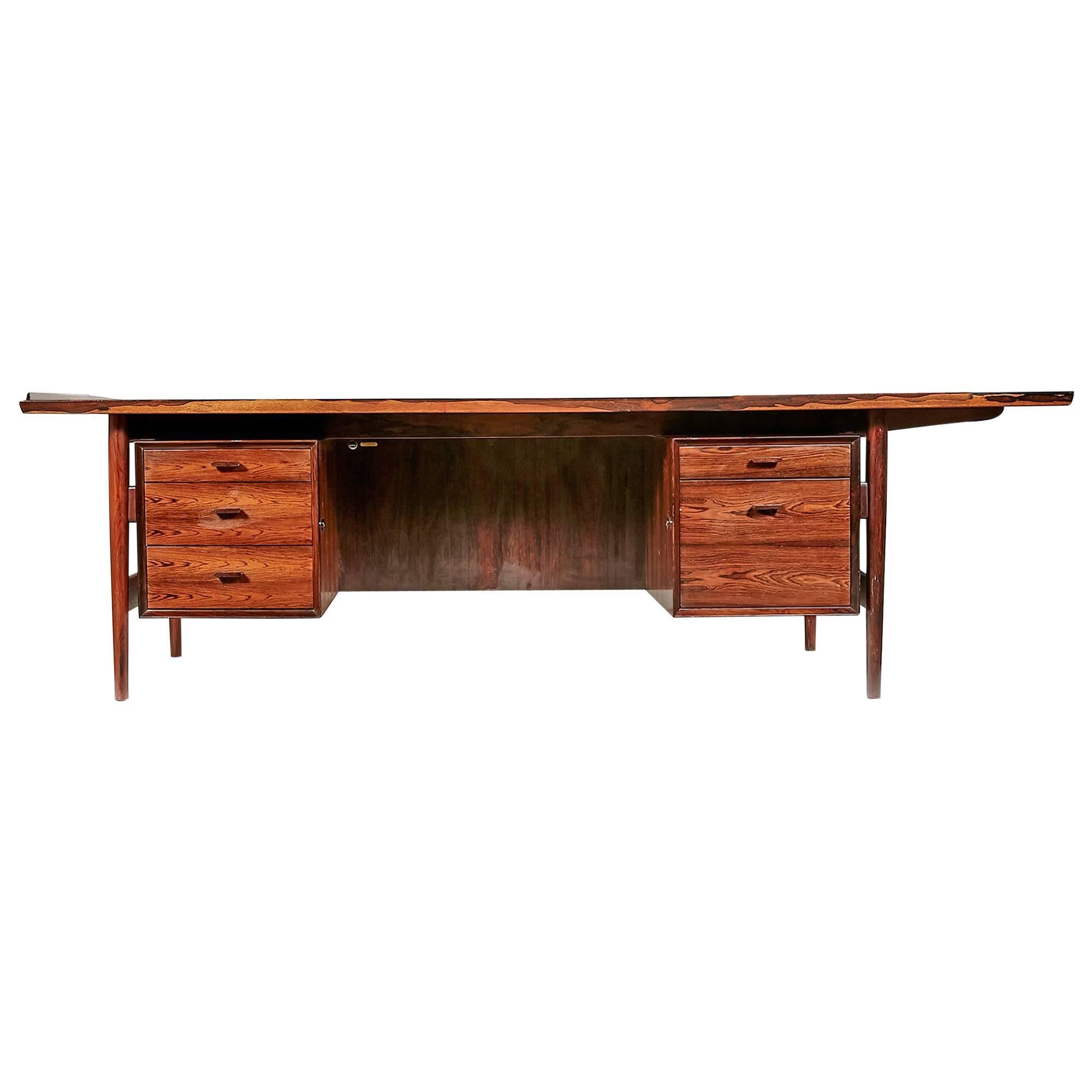 Arne Vodder for Sibast Denmark, Rosewood Executive Desk, 1960s For Sale