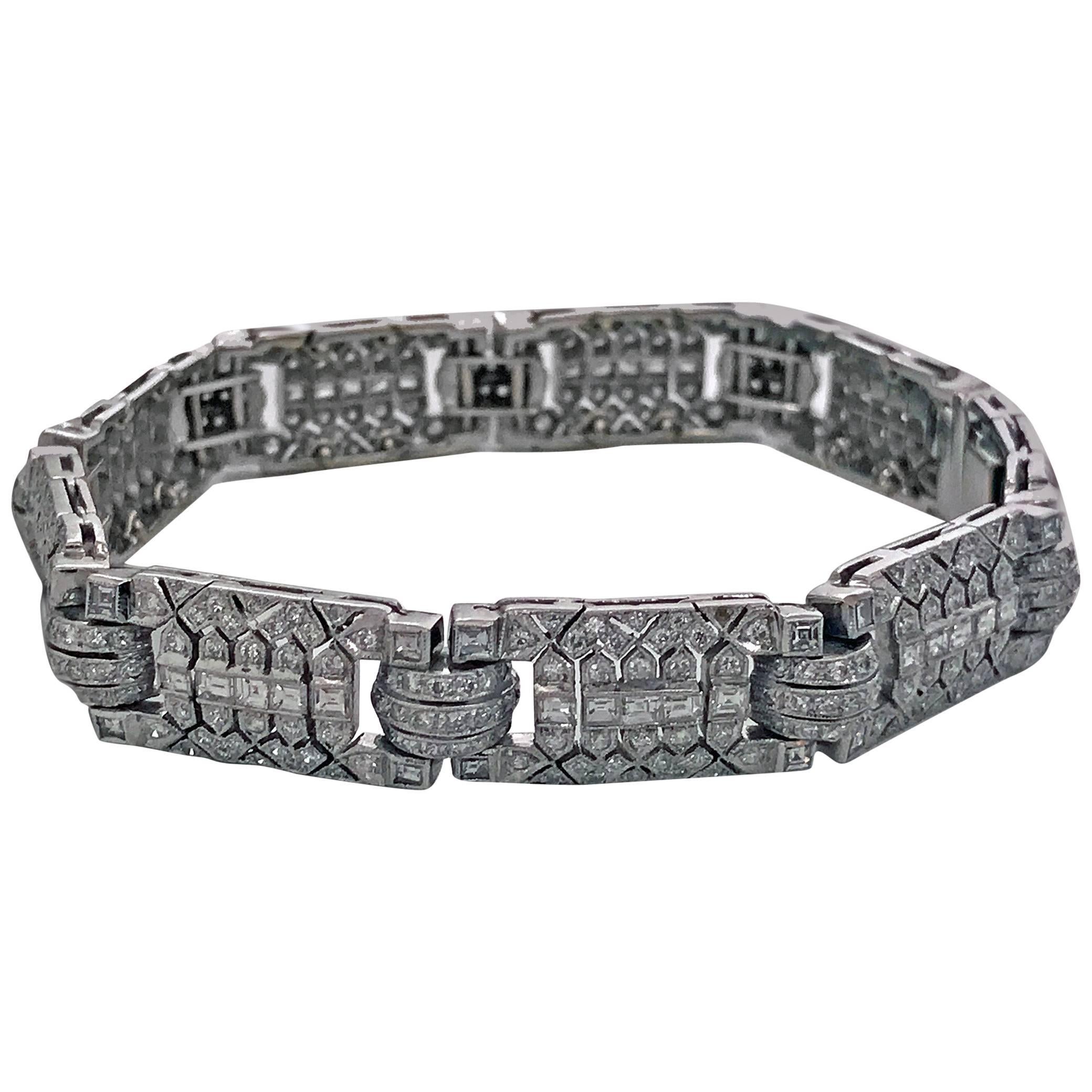 Art Deco 18-Karat Diamond Bracelet, circa 1930