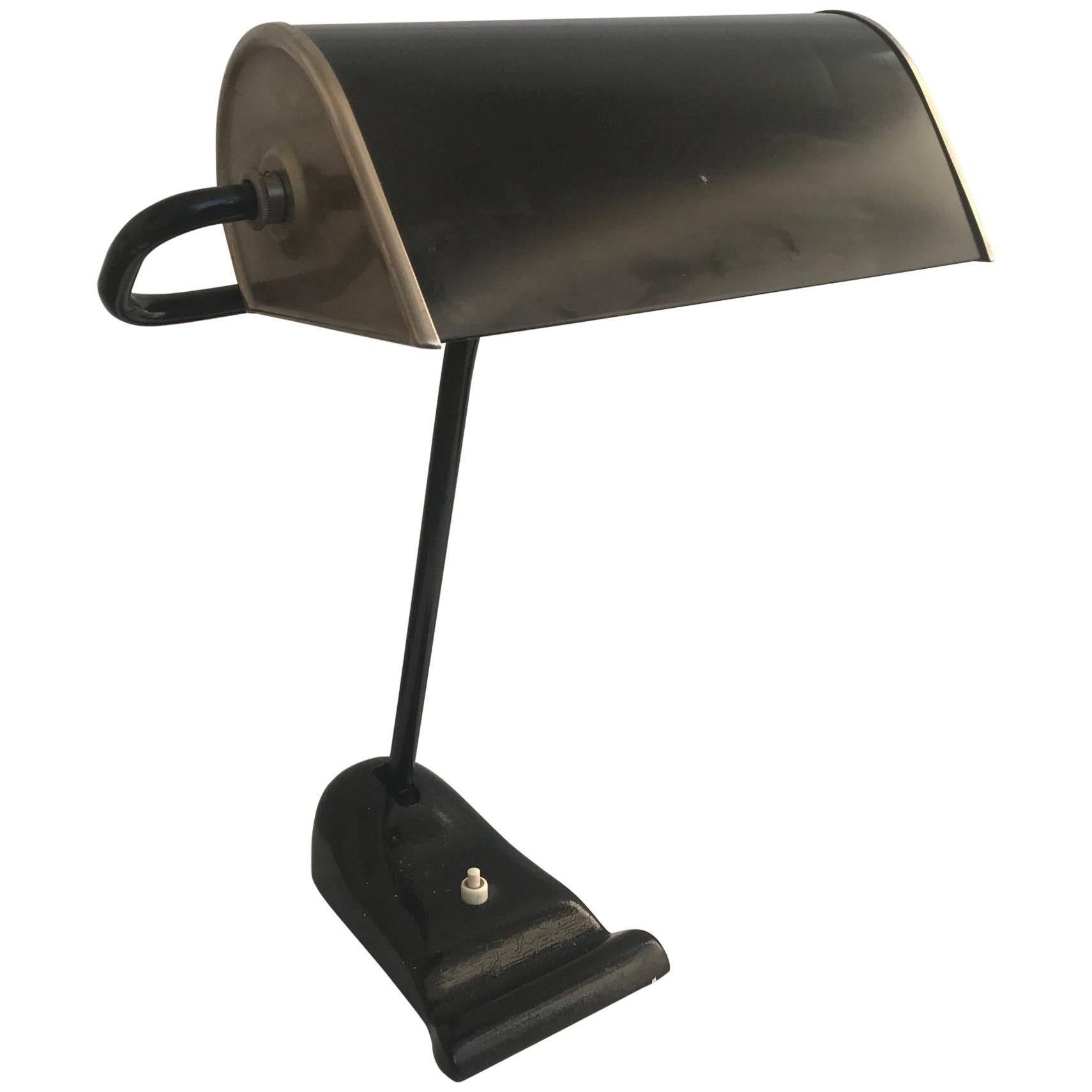 Lampe de bureau ou de banquier en métal noir d'époque Art Déco Bauhaus industriel par Erpees