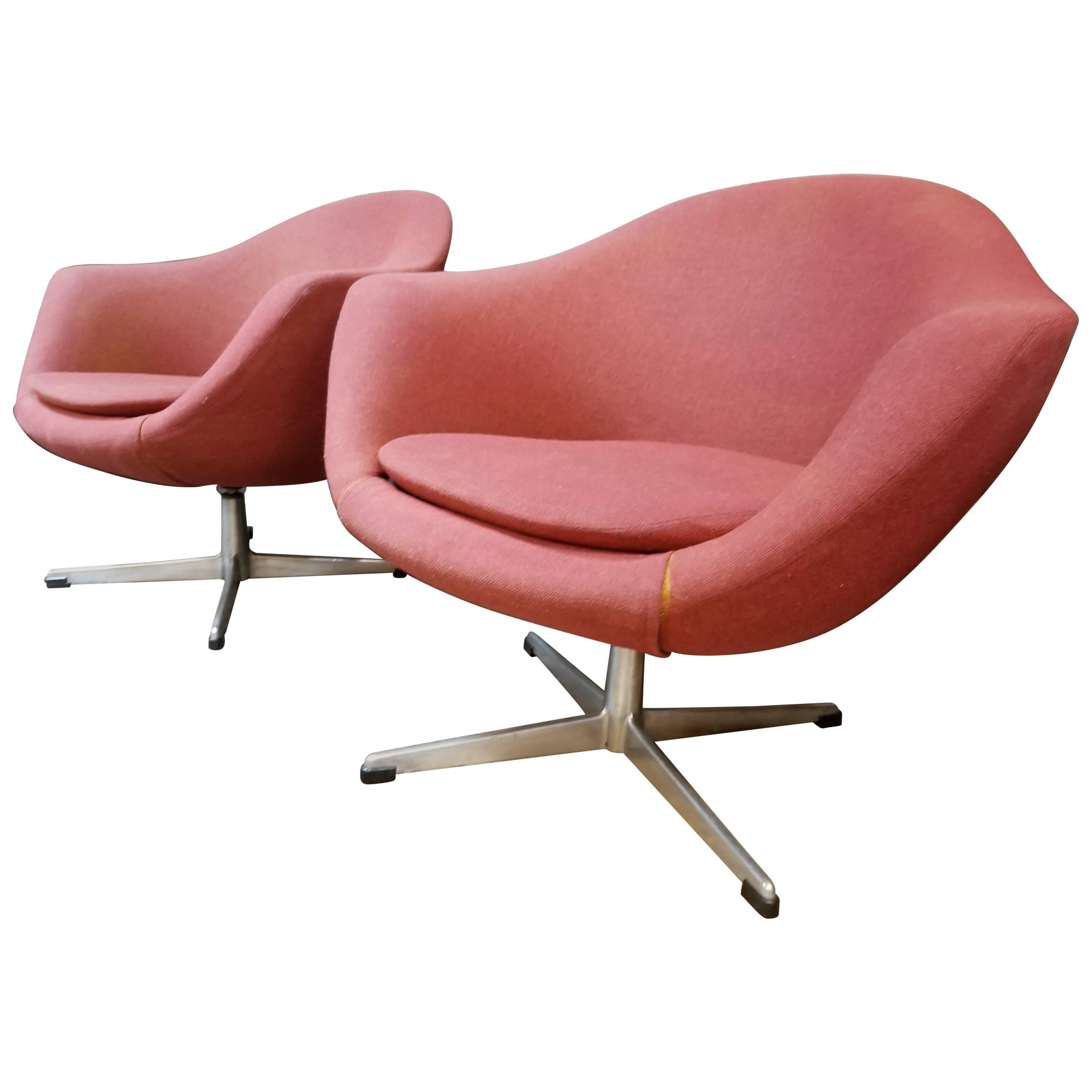 Swivel Lounge Chairs by Overman For Sale