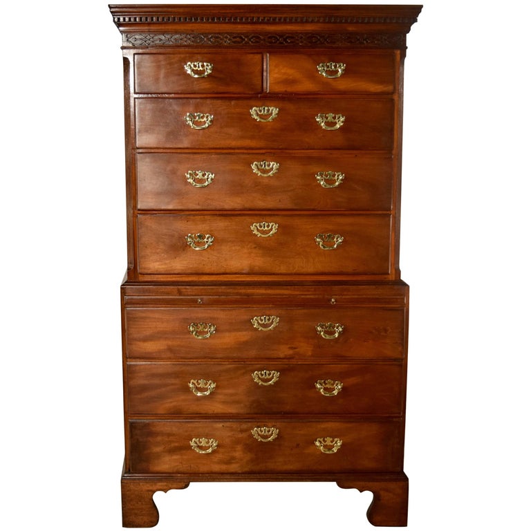 18th Century English Chest on Chest at 1stDibs
