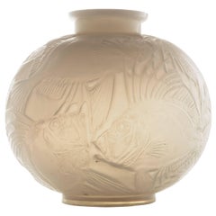 René Lalique Opalescent Vase "Poissons"