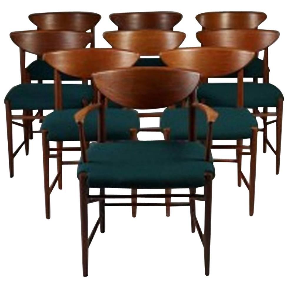 Exceptional Peter Hvidt Dining Chars and Armchairs Set, Rare First Edition For Sale
