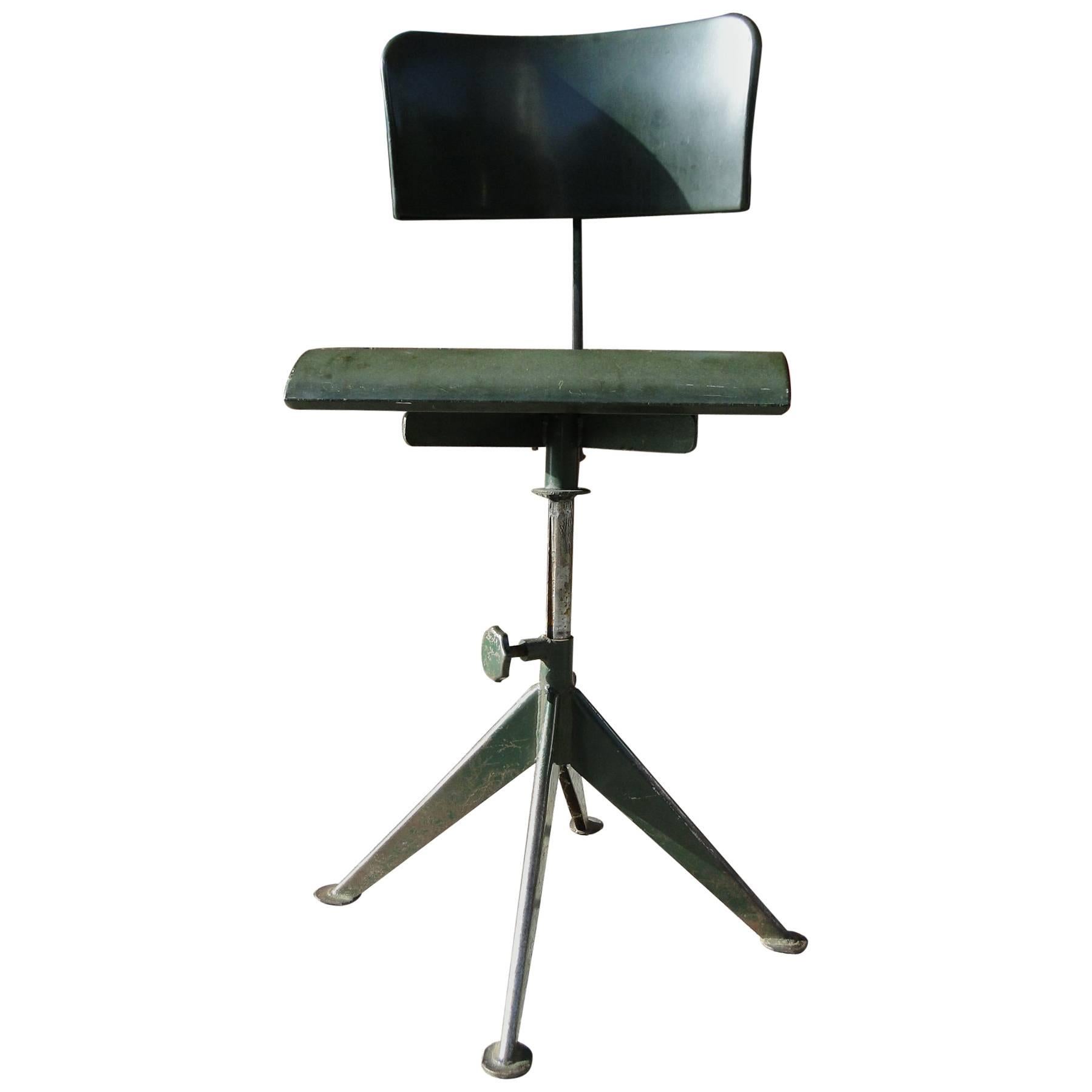 Odelberg Olson, Chaise D'atelier Modèle "Work Chair" Manner Jean Prouve For Sale