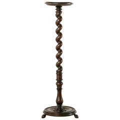 17th Century Hand-Carved Walnut Louis XIII Period Barley Twist Pedestal, Column