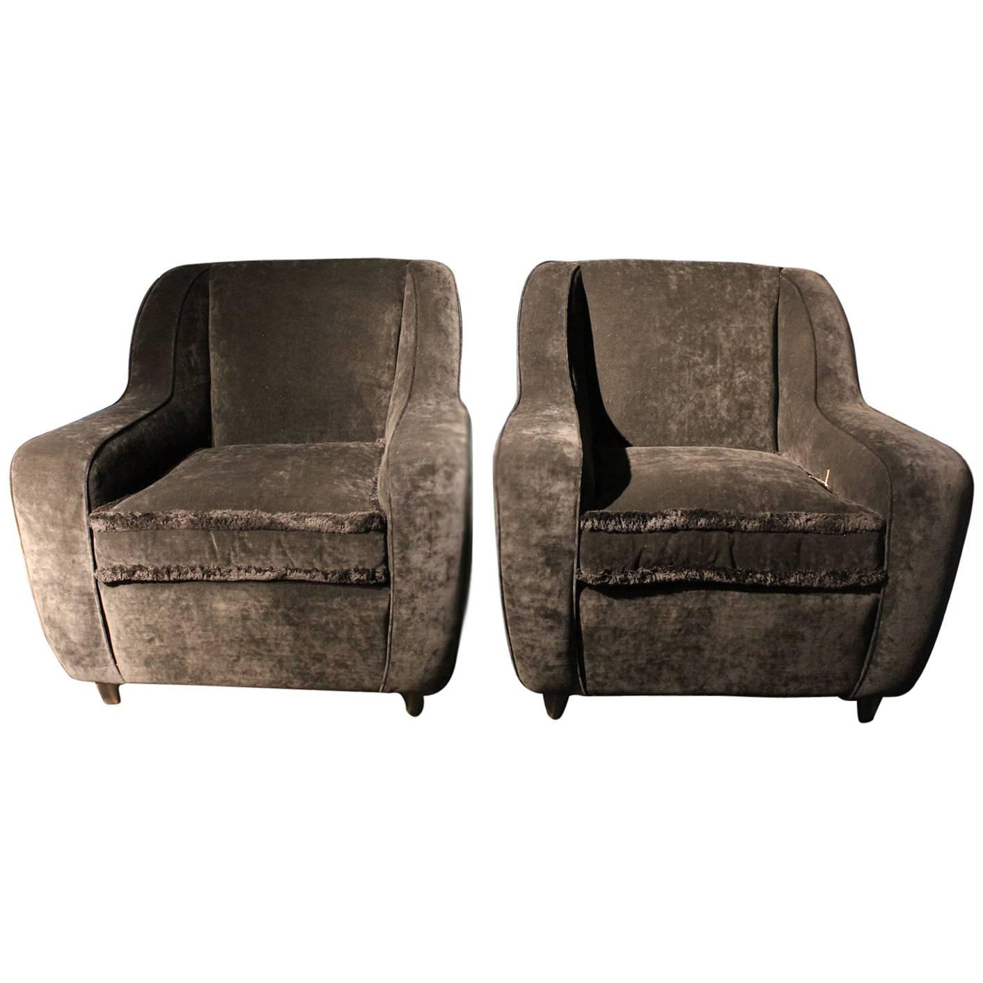 Pair of Beautiful 1960s Armchairs in Black Cotton Velvet For Sale