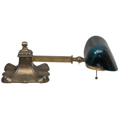 Lampe de banquier à abat-jour vert pour un bureau à cylindre:: etc. par Emeralite:: Art Nouveau