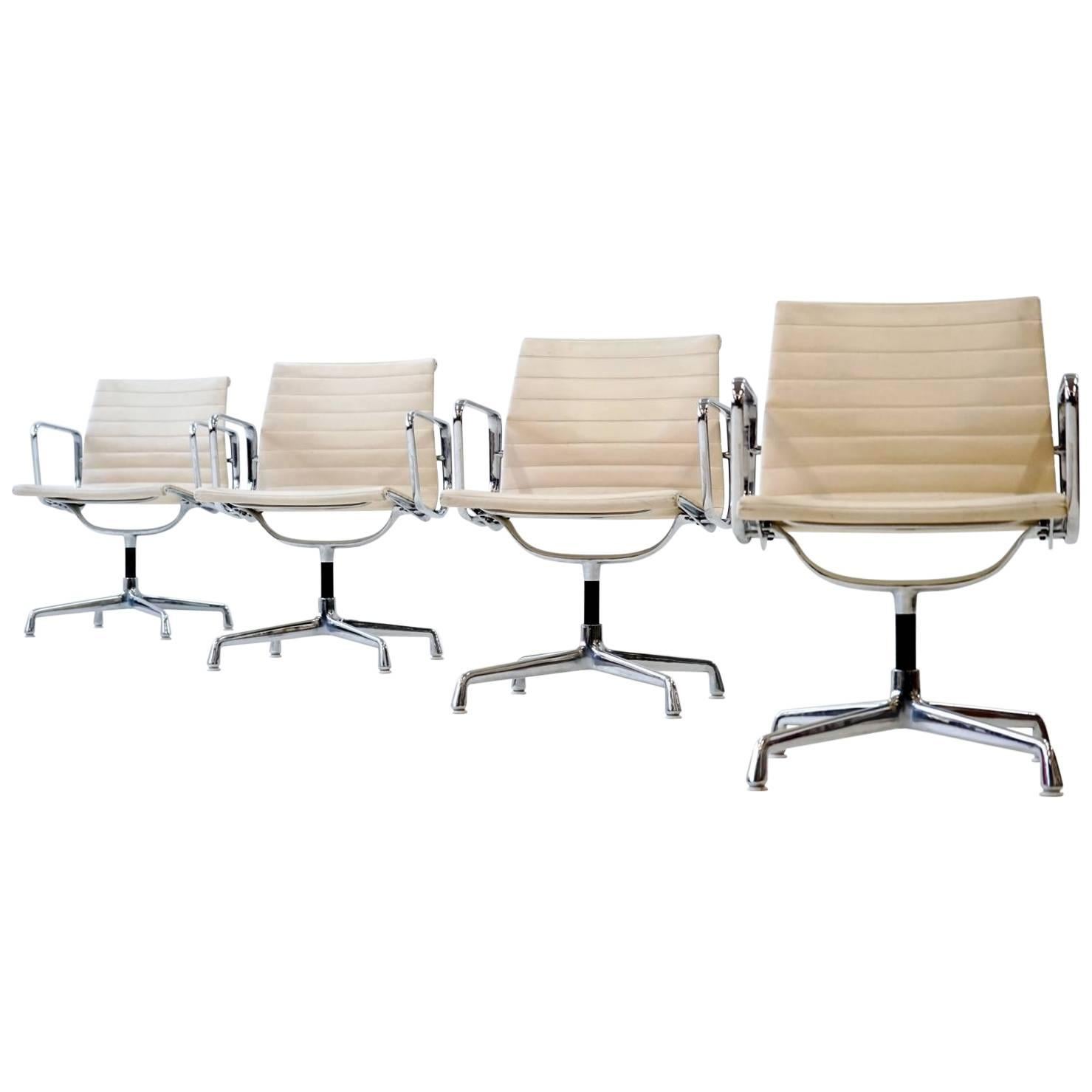 Set of Four Eames Herman Miller Alu Office Conference Dining Chair EA 107
