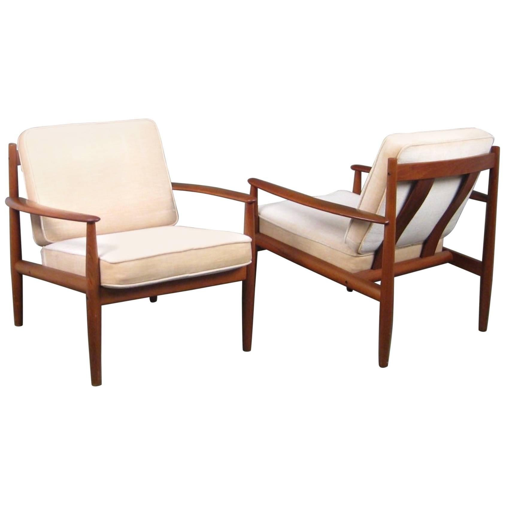 Midcentury Danish Easy Lounge Chairs by Grete Jalk for France & Søn, 1960 For Sale