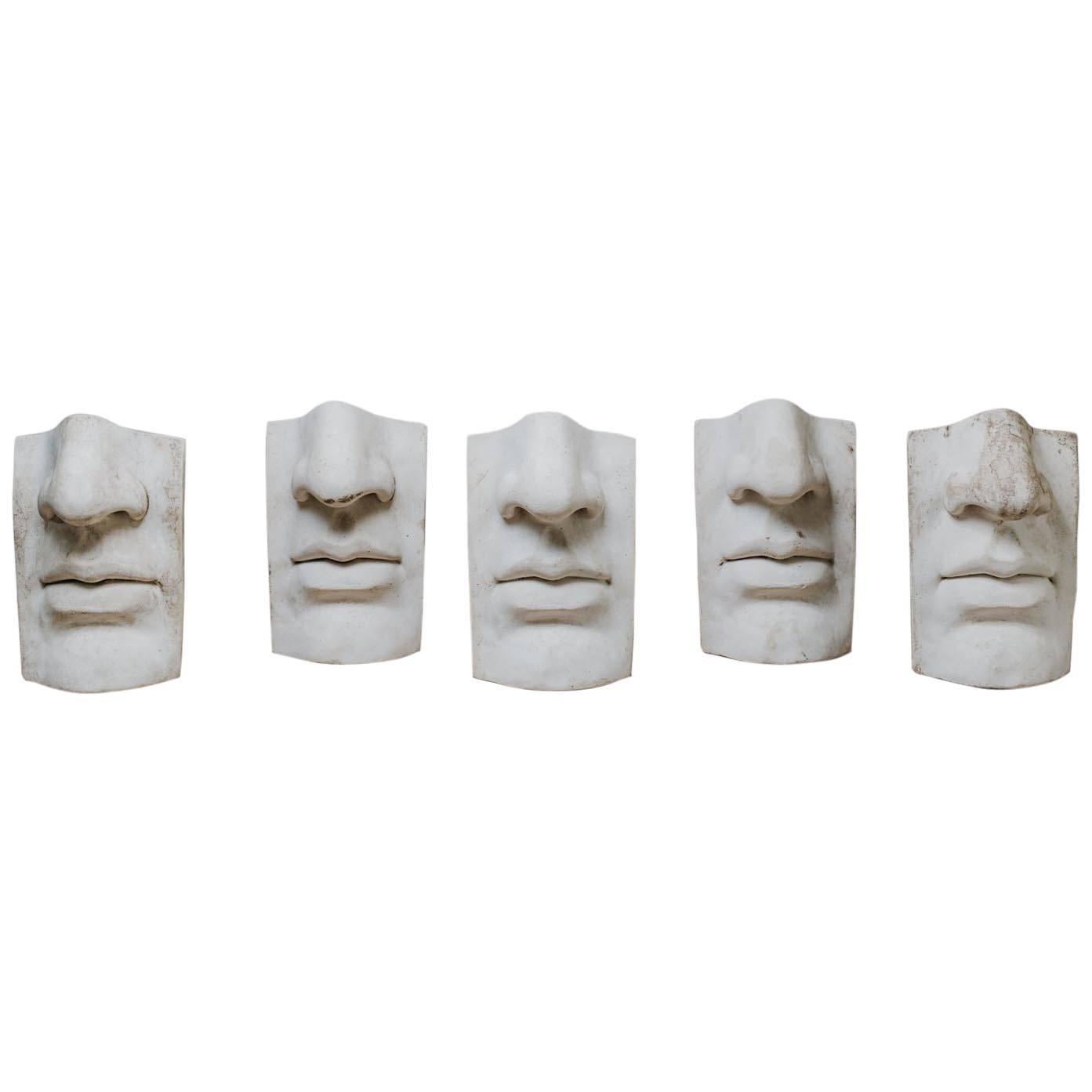 Figuras de escayola del siglo XX