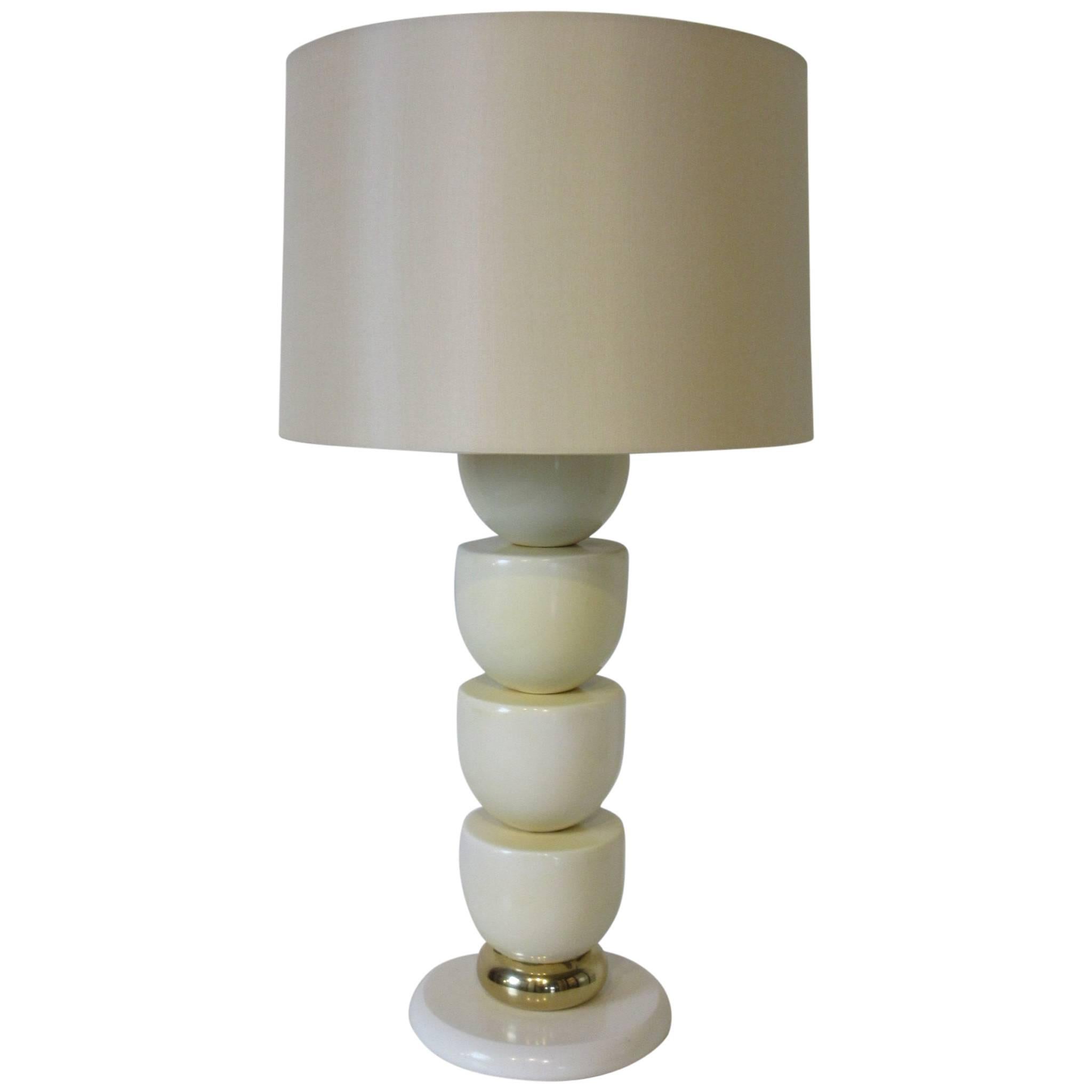 Lacquered Wood and Brass Table Lamp in the Style of Steve Chase / Karl Springer For Sale