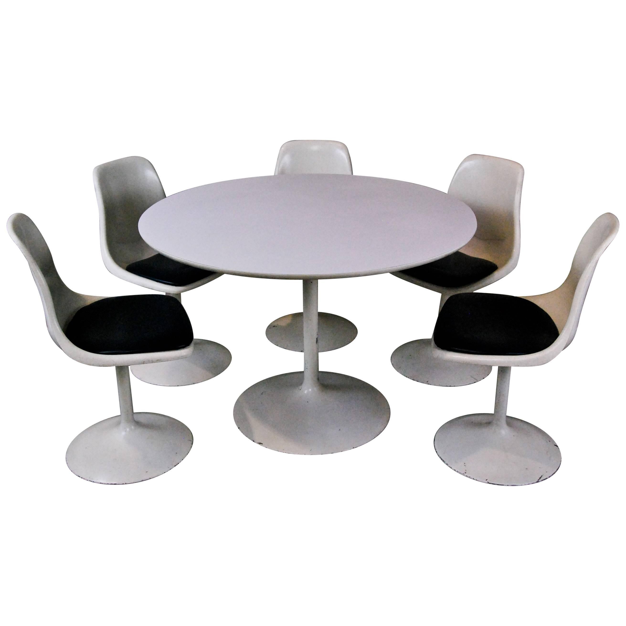 MCM Set of Saarinen Style Table and Chairs